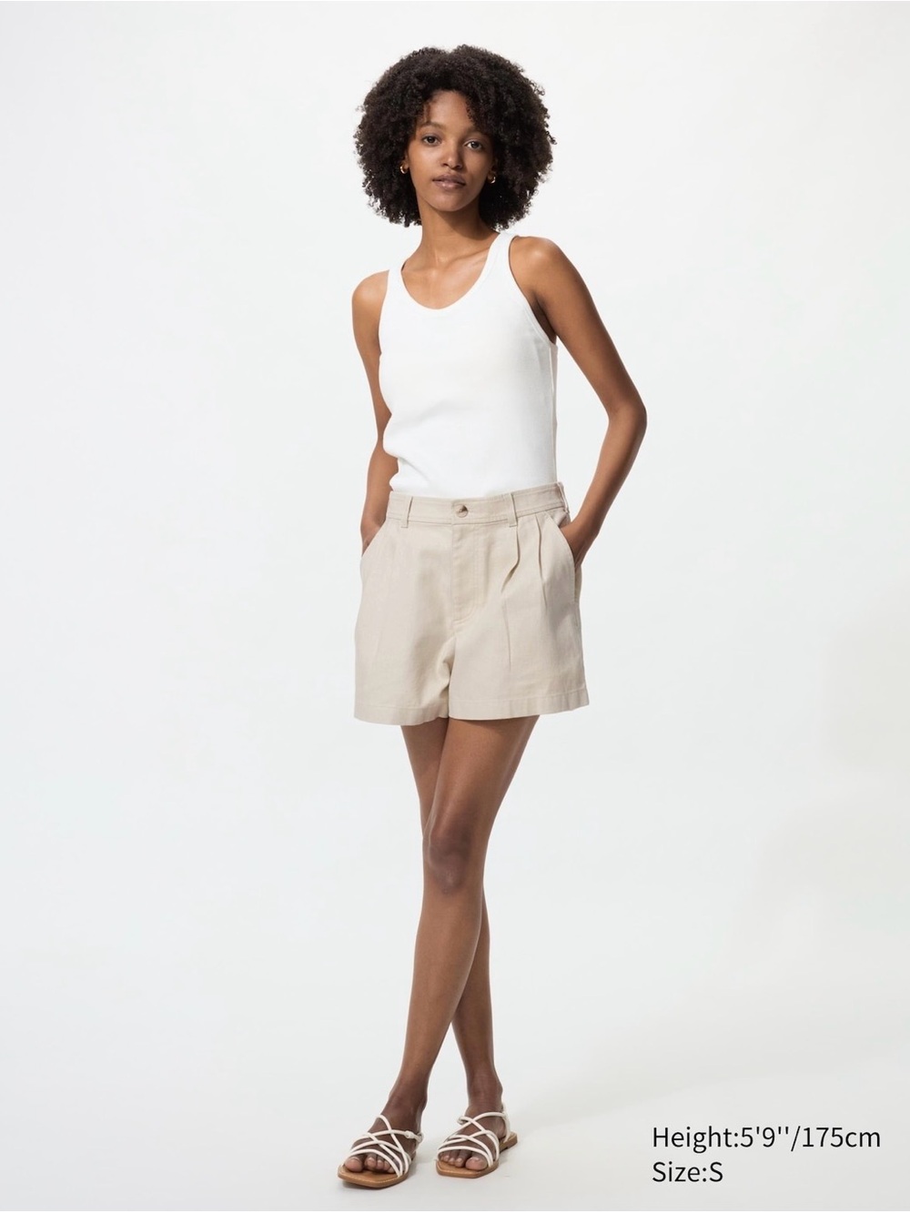 Uniglo Linen Cotton Shorts Sz Medium in Beige color